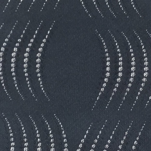 PERRY ELLIS SILK TIE - Picture 3 of 11